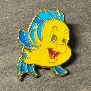 5/$25 Disney Little‎ Mermaid Flounder Pin